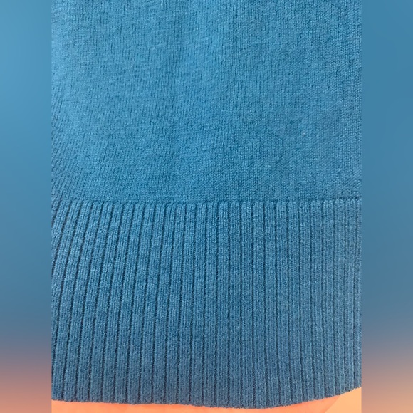 Blue v neck zipper bottom sweater. Size small. - Picture 6 of 7